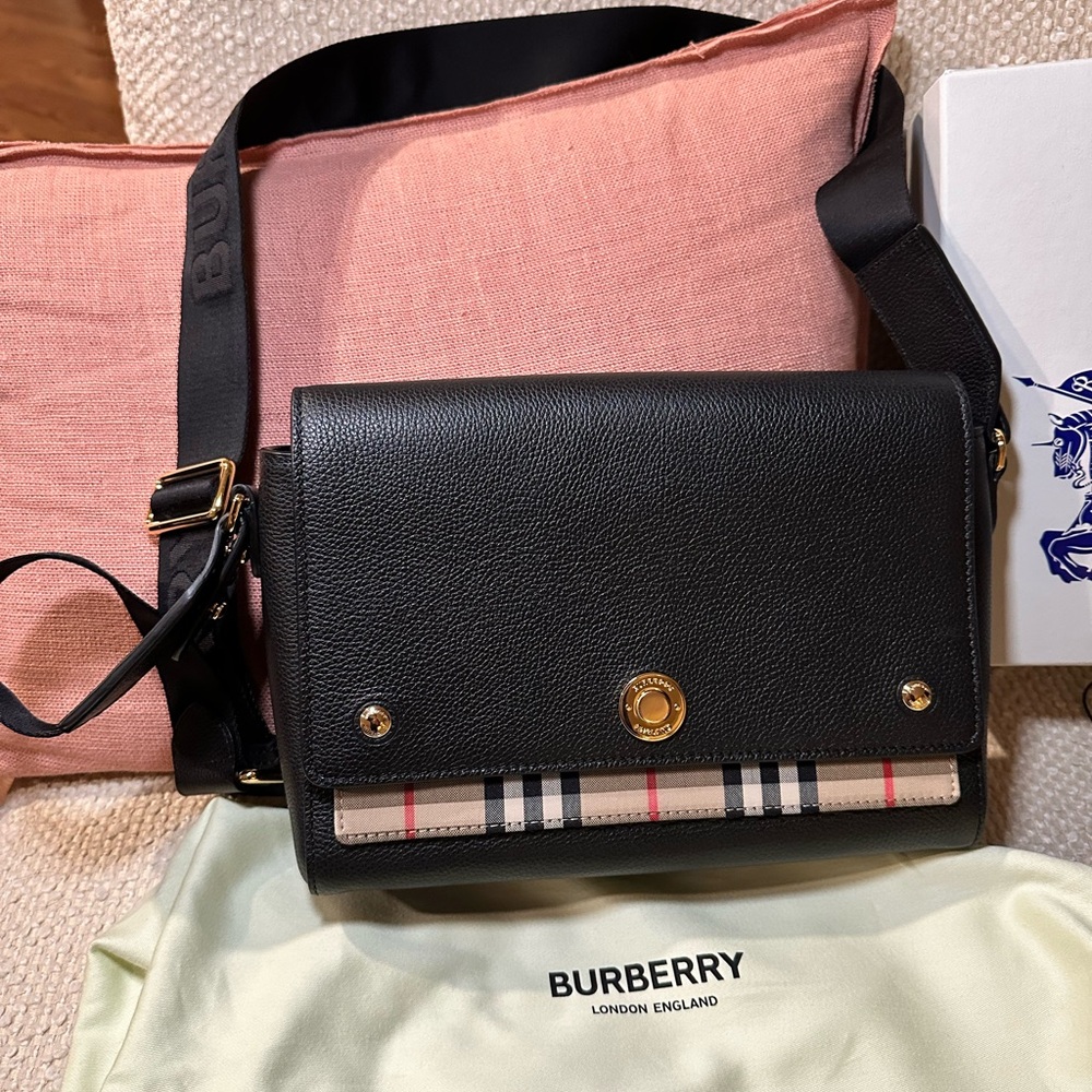 Burberry Note Bag
